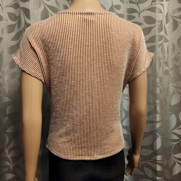 Caution to the Wind Crop Striped Shirt - Picture 5 of 10